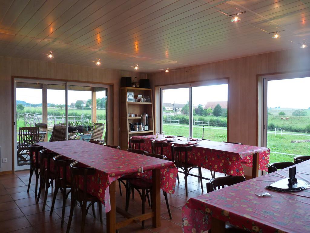 Le Trot'In Chair Bed and Breakfast Martigny-le-Comte Exterior foto