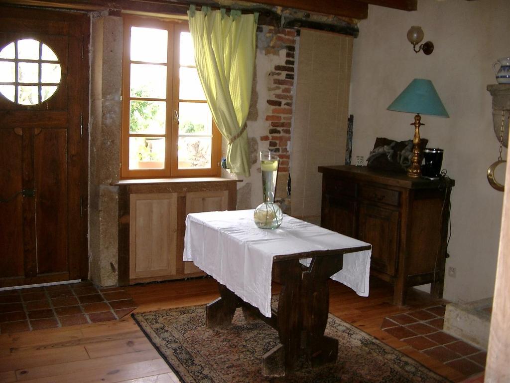 Le Trot'In Chair Bed and Breakfast Martigny-le-Comte Habitación foto
