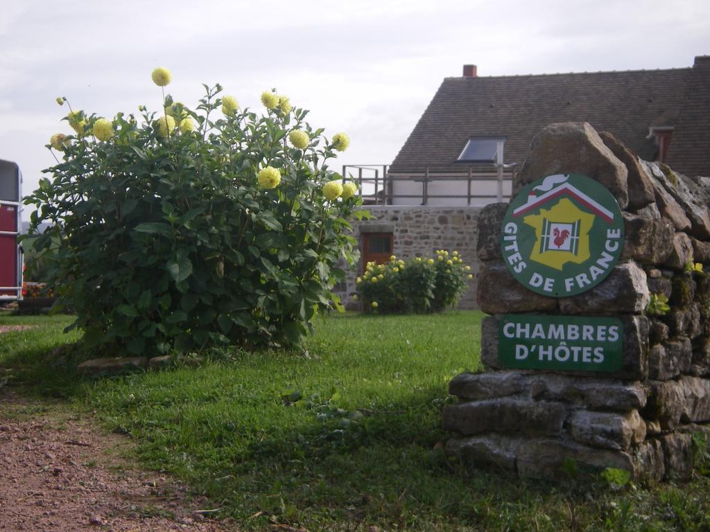 Le Trot'In Chair Bed and Breakfast Martigny-le-Comte Exterior foto