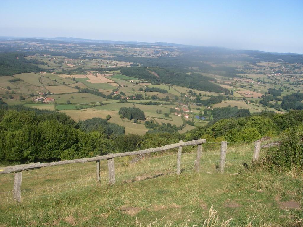 Le Trot'In Chair Bed and Breakfast Martigny-le-Comte Exterior foto
